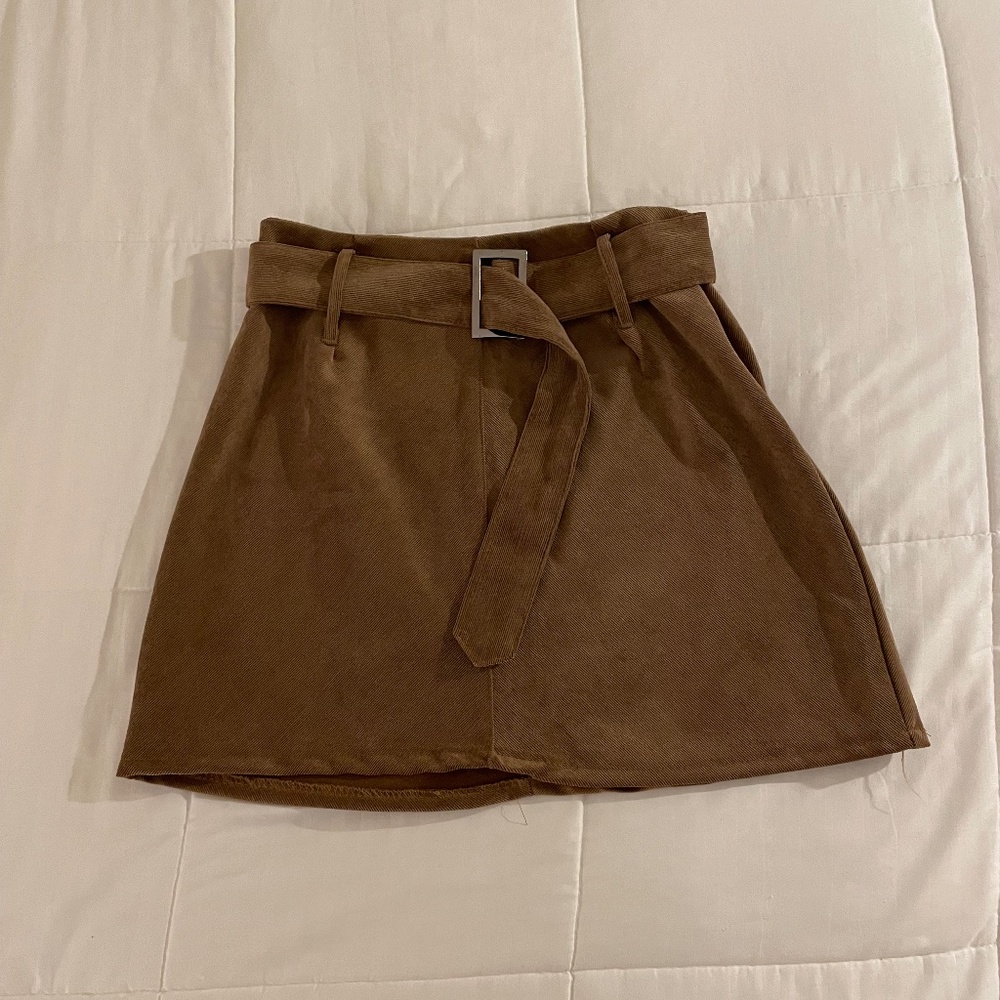 Brown Belted Mini Skirt NWOT (likely from Pull&Bear) (Size XS/S)